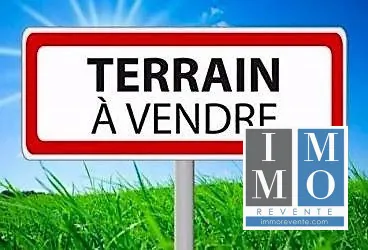 Terrain constructible à vendre à Vierzon - 1031 m² en zone paisible