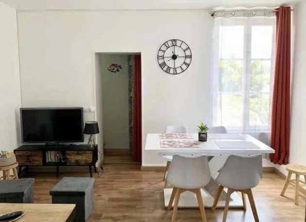 Appartement lumineux de 53 m² au centre de Fécamp avec deux chambres mansardées 