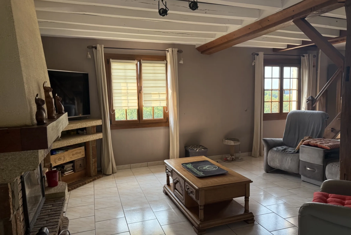 Maison familiale à vendre près de Livarot avec grand parc et vie de plain-pied 