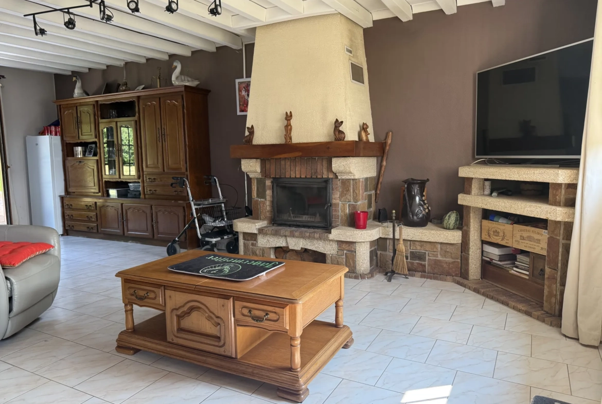 Maison familiale à vendre près de Livarot avec grand parc et vie de plain-pied 