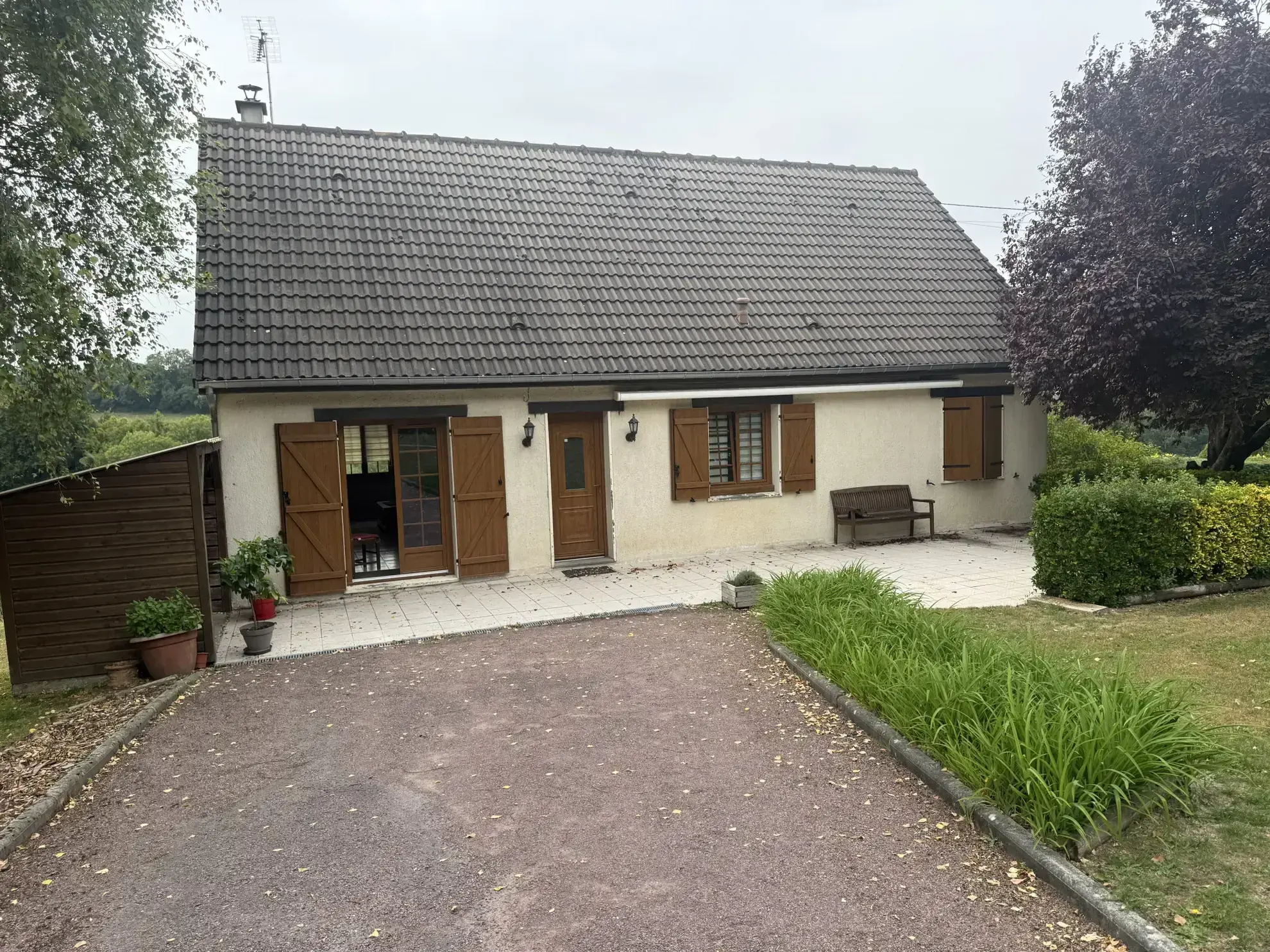 Maison familiale à vendre près de Livarot avec grand parc et vie de plain-pied 