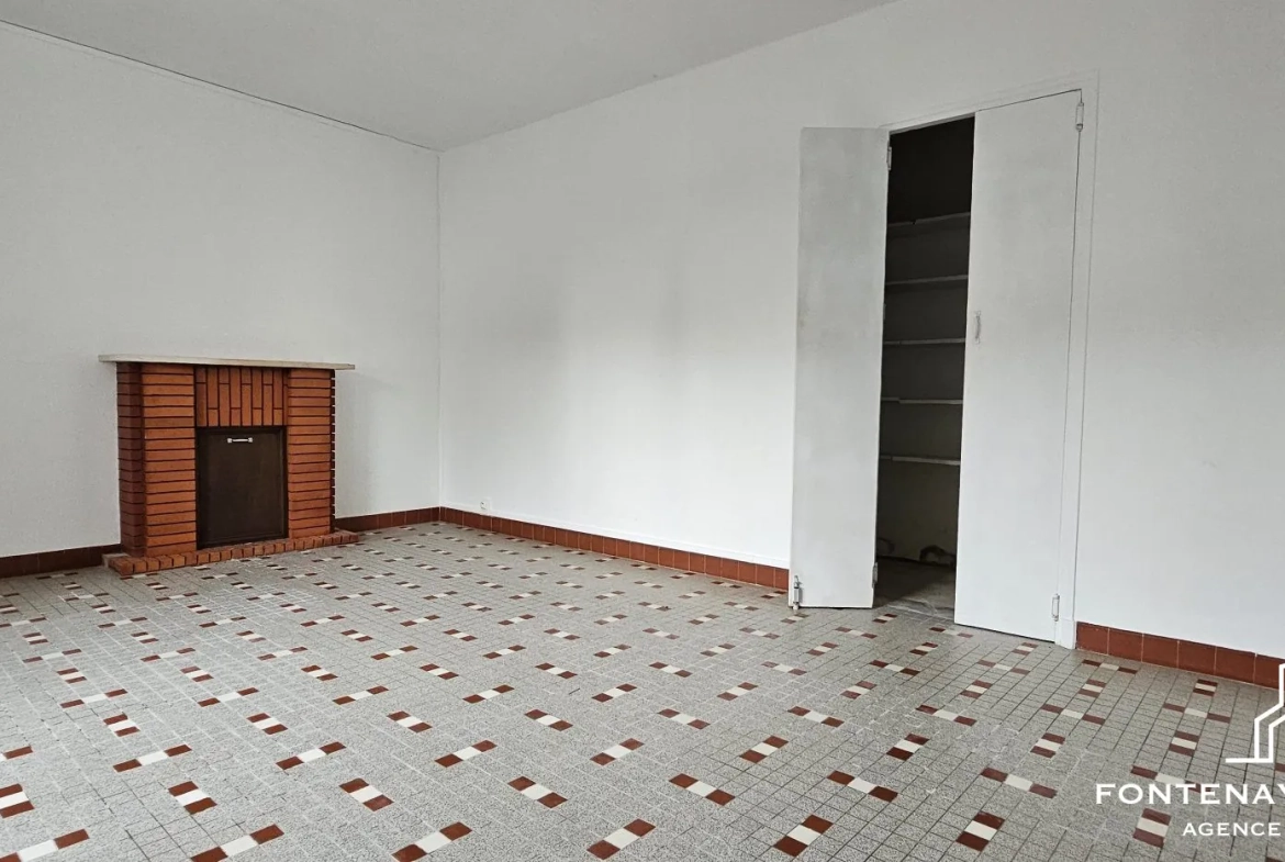 Maison à vendre à L'Orbrie de 125 m² avec dépendances et potentiel gîte 
