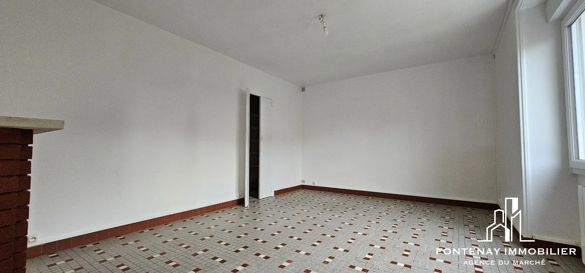 Maison à vendre à L'Orbrie de 125 m² avec dépendances et potentiel gîte 