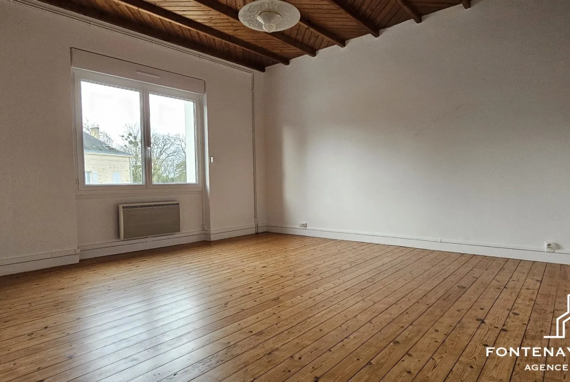 Maison à vendre à L'Orbrie de 125 m² avec dépendances et potentiel gîte 