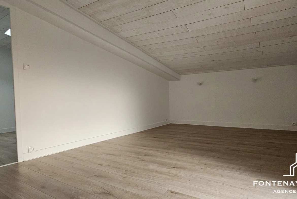 Maison à vendre à L'Orbrie de 125 m² avec dépendances et potentiel gîte 