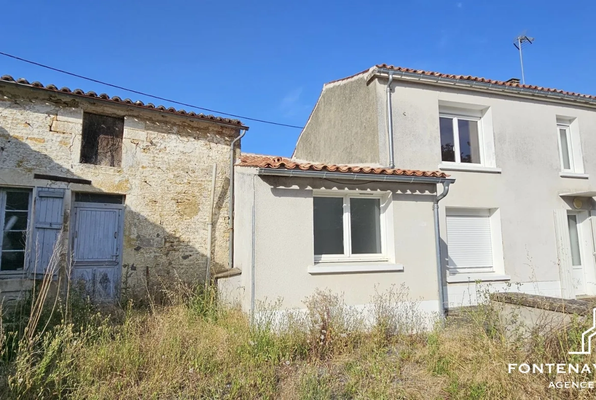 Maison à vendre à L'Orbrie de 125 m² avec dépendances et potentiel gîte 