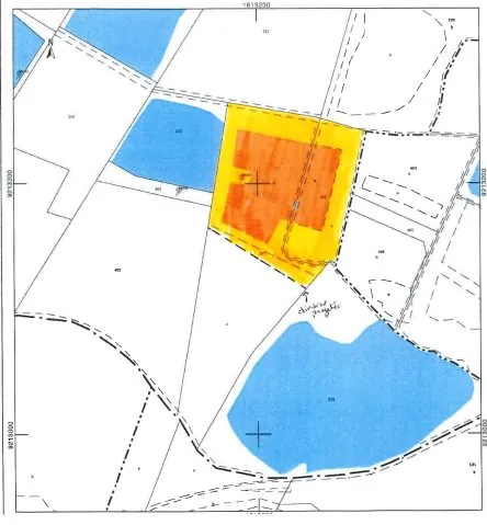 Terrain de 12 000 m² avec étang et hutte à Cambron 