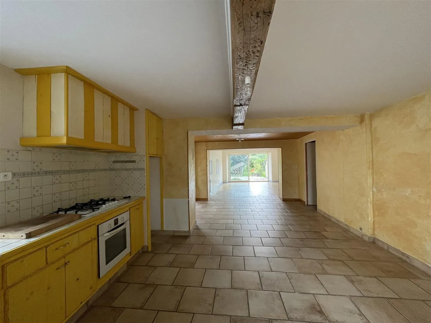 Grande maison à vendre à Essay (Indre) avec terrain et vue rivière 