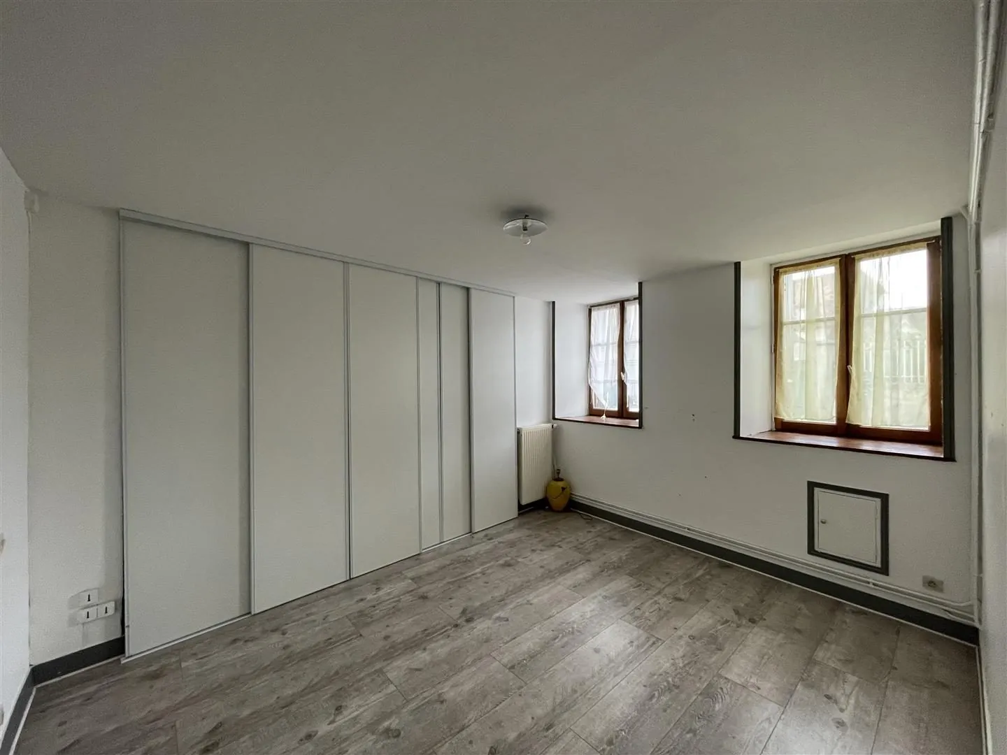 Grande maison à vendre à Essay (Indre) avec terrain et vue rivière 