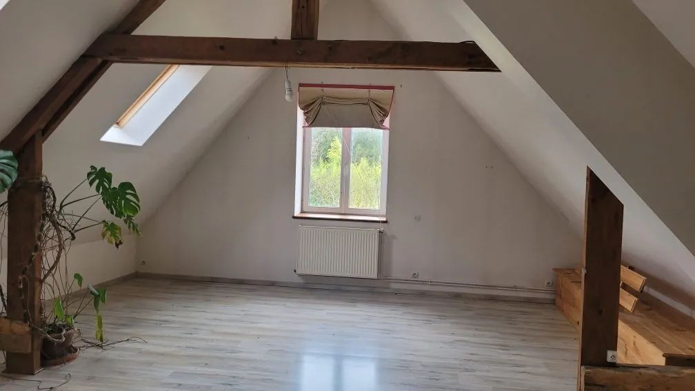 Grande maison à vendre à Essay (Indre) avec terrain et vue rivière 