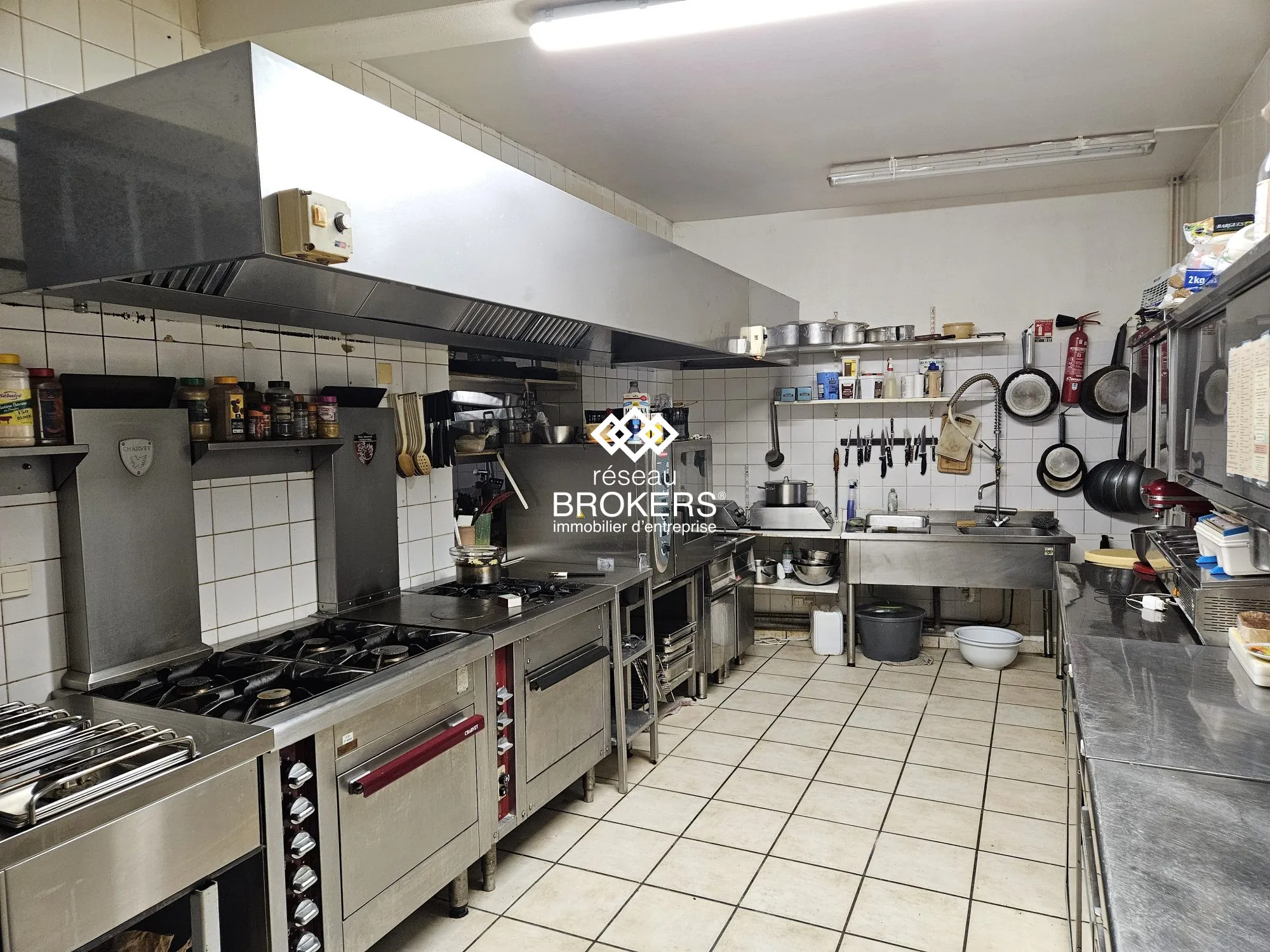 Commerce restaurant-bar à vendre à Bourg-en-Bresse avec Licence IV 