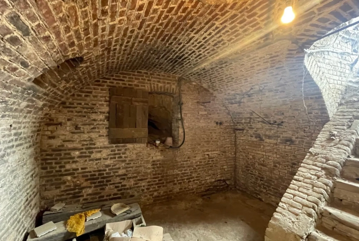 Maison à vendre à Billancourt avec grand potentiel de rénovation 