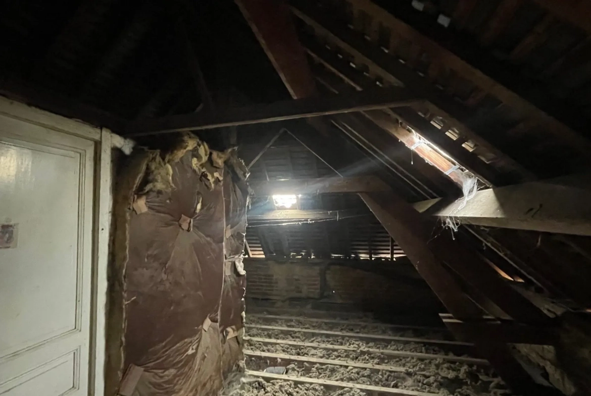 Maison à vendre à Billancourt avec grand potentiel de rénovation 