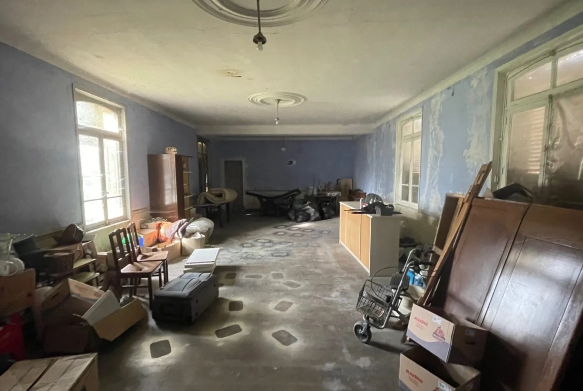Maison à vendre à Billancourt avec grand potentiel de rénovation 