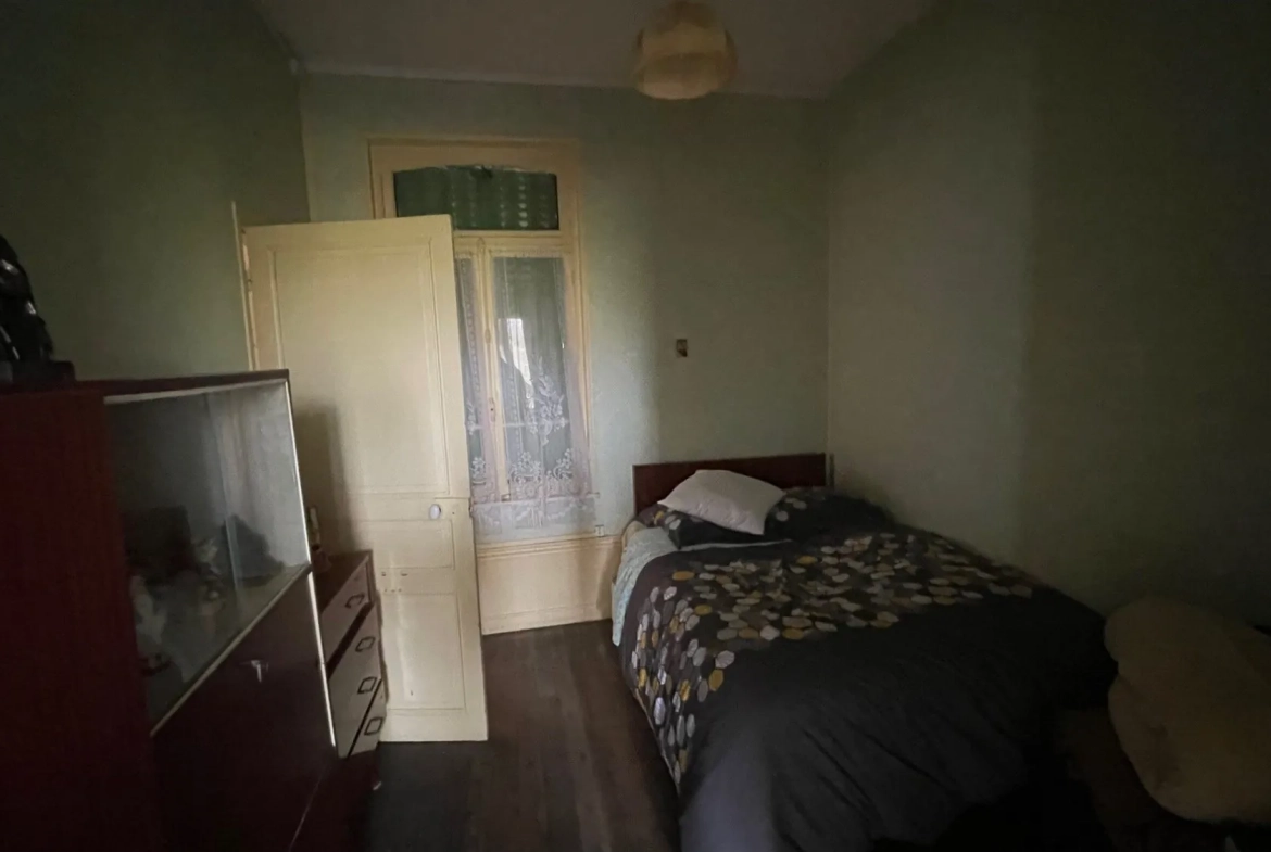 Maison à vendre à Billancourt avec grand potentiel de rénovation 