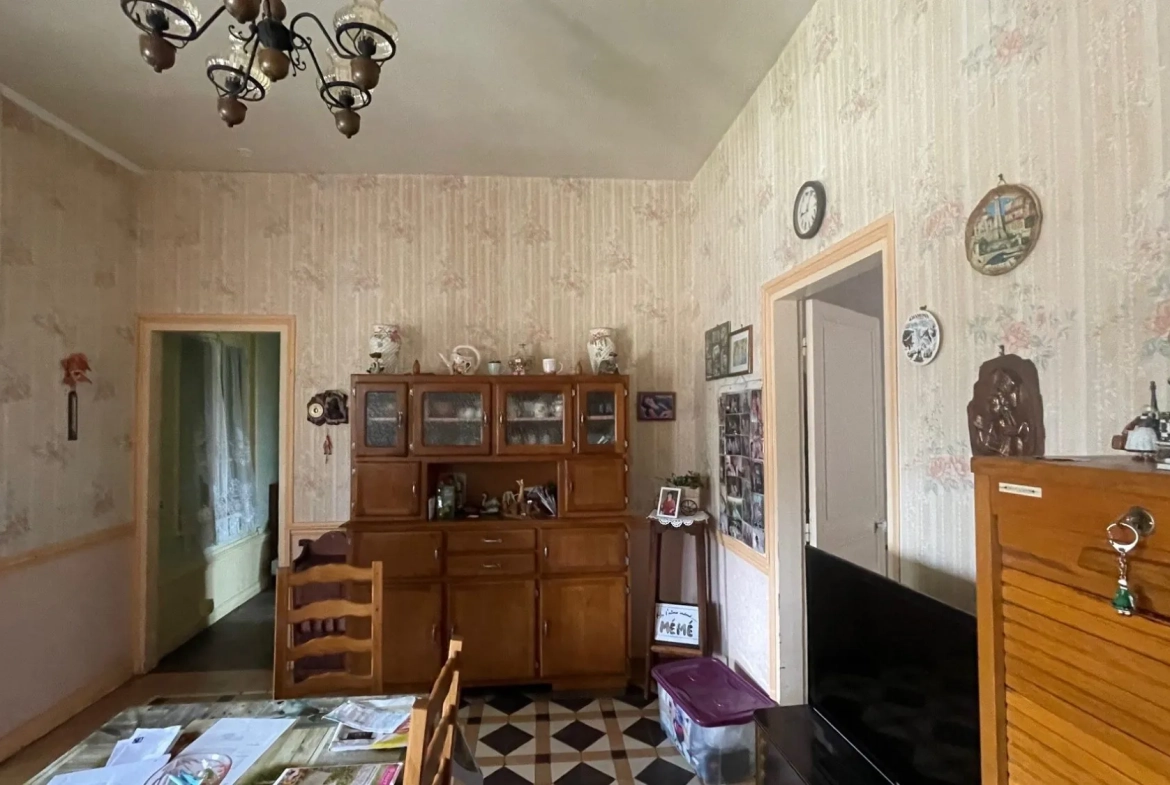 Maison à vendre à Billancourt avec grand potentiel de rénovation 