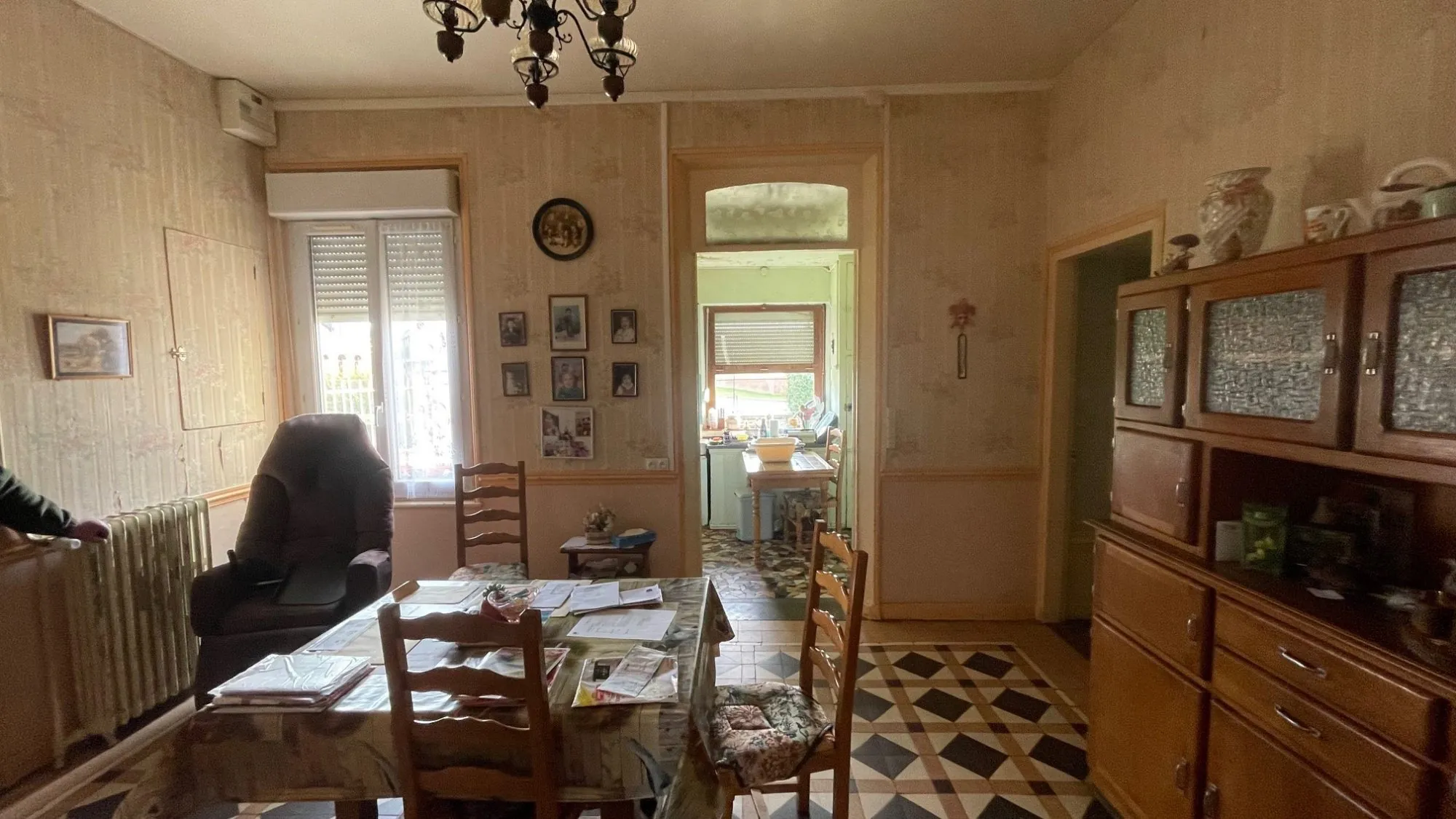 Maison à vendre à Billancourt avec grand potentiel de rénovation 