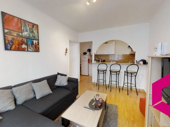 Immeuble à vendre à Paulhaguet avec potentiel locatif et commercial