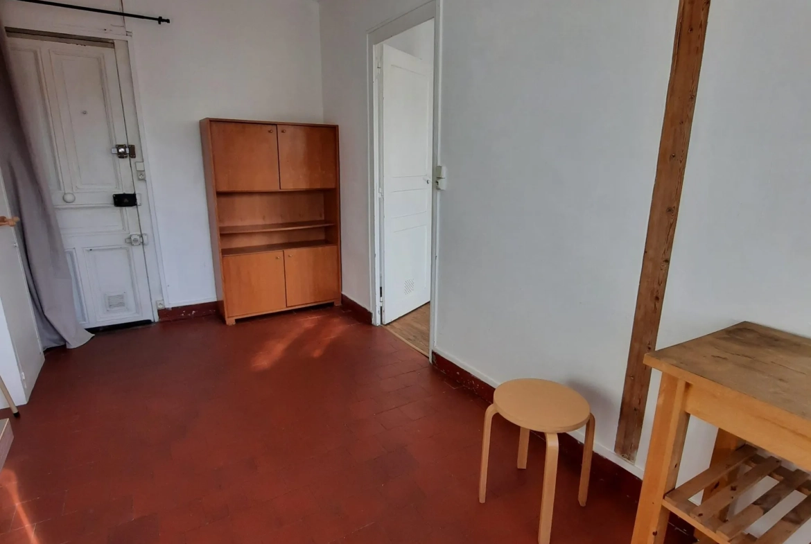 Achat appartement 1 pièce à Nantes, centre-ville, avec cave et proximité tramway 