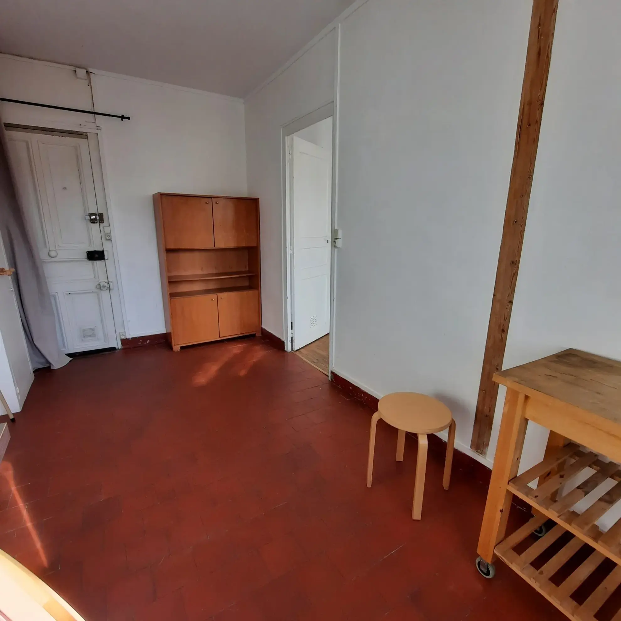 Achat appartement 1 pièce à Nantes, centre-ville, avec cave et proximité tramway 