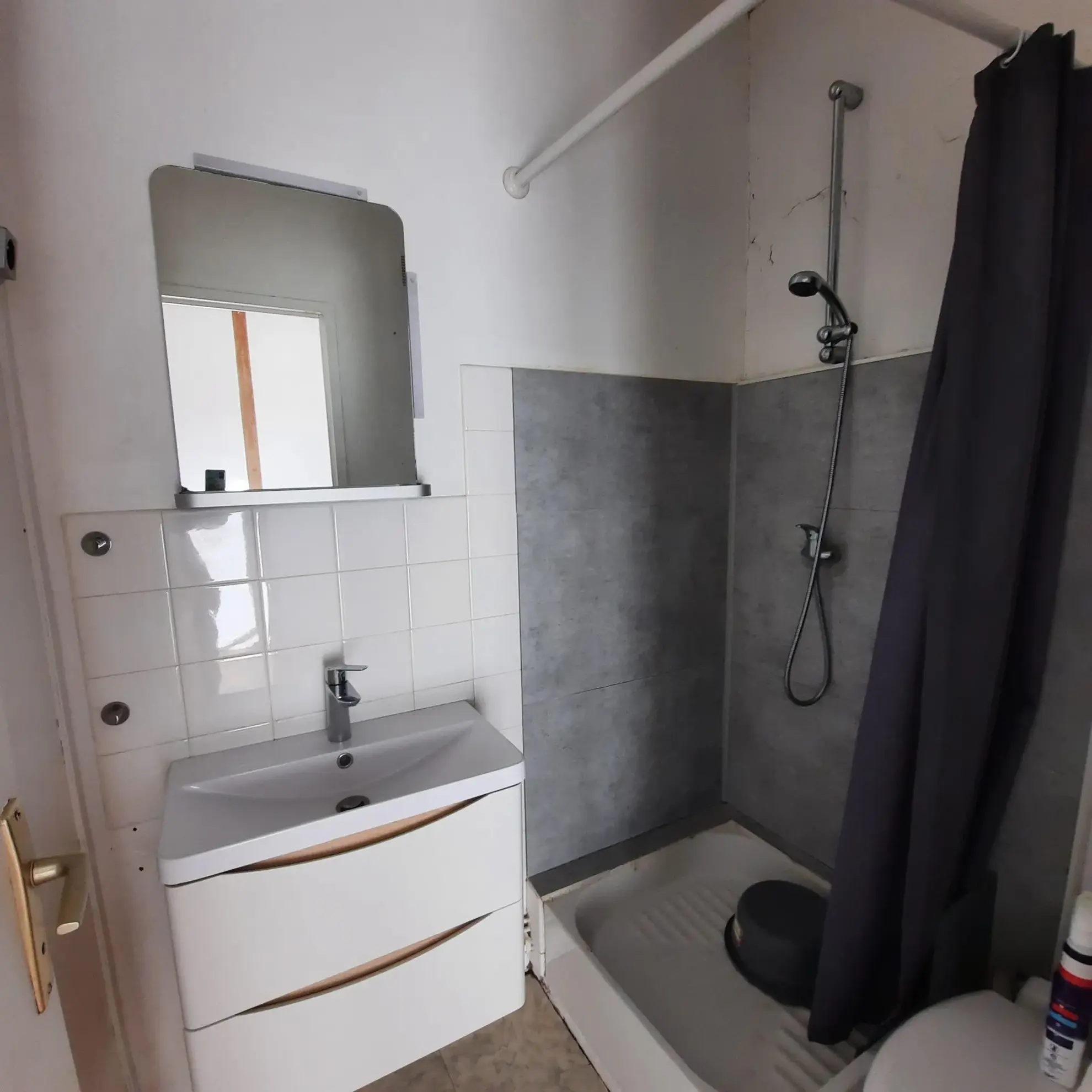 Achat appartement 1 pièce à Nantes, centre-ville, avec cave et proximité tramway 
