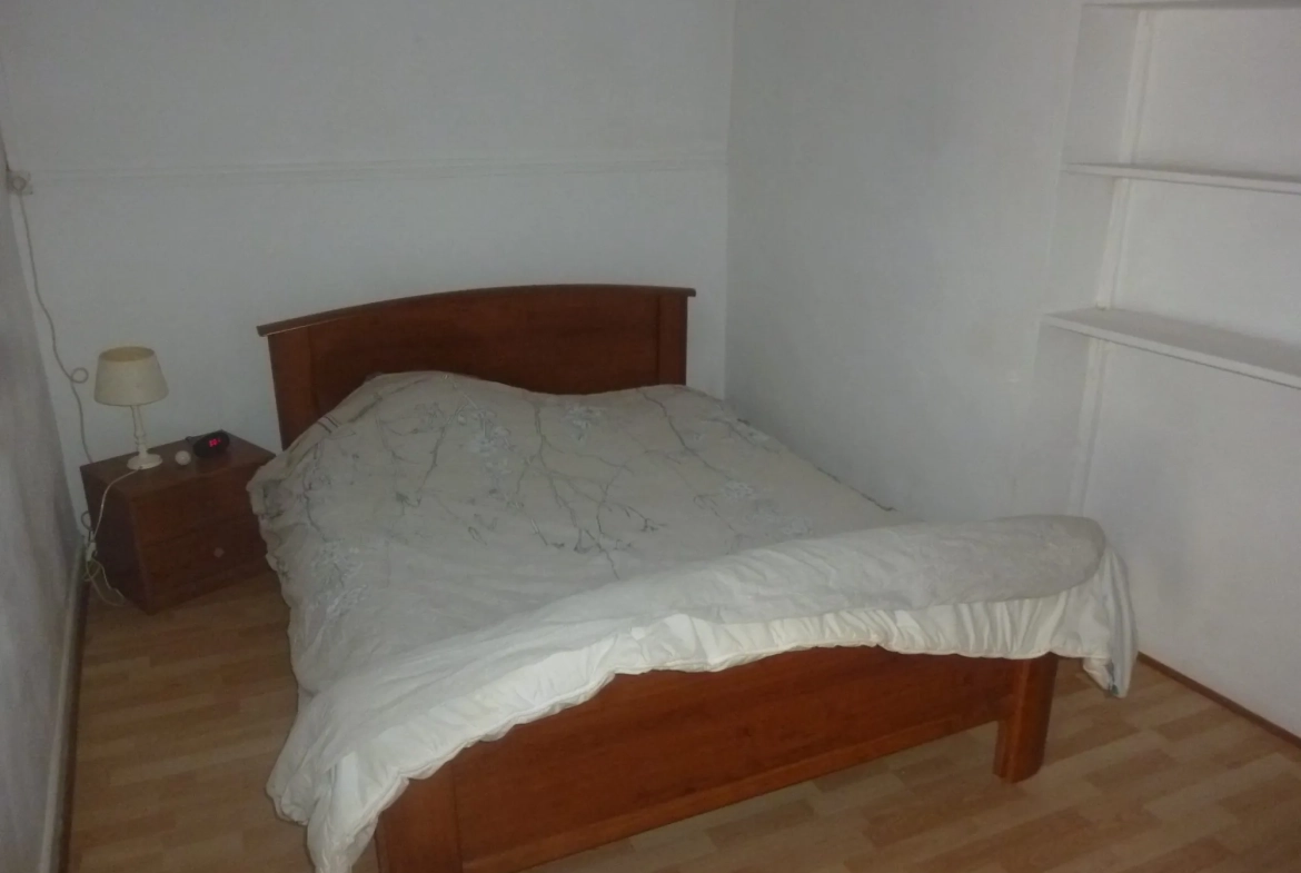 Maison locative à Loué à vendre – Excellent investissement avec locataire en place 