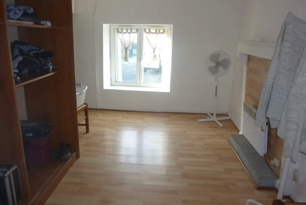 Maison locative à Loué à vendre – Excellent investissement avec locataire en place 