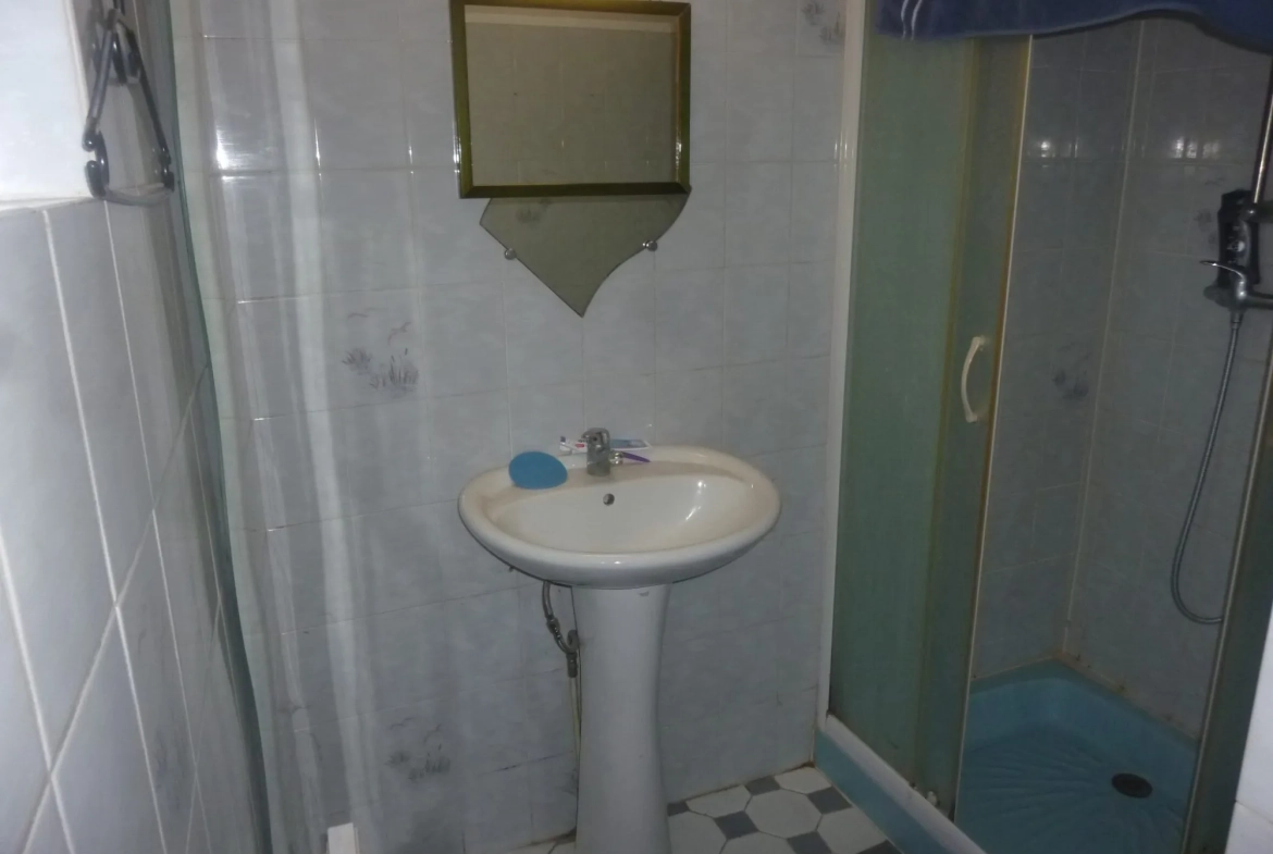 Maison locative à Loué à vendre – Excellent investissement avec locataire en place 