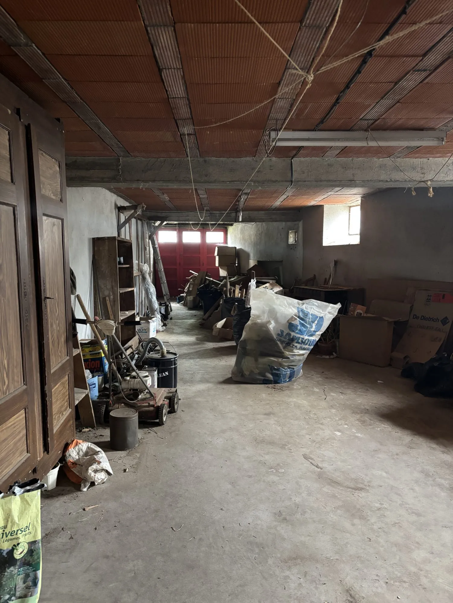 Maison ancienne à rénover avec jardin à Sainte-Sigolène 140 m² 