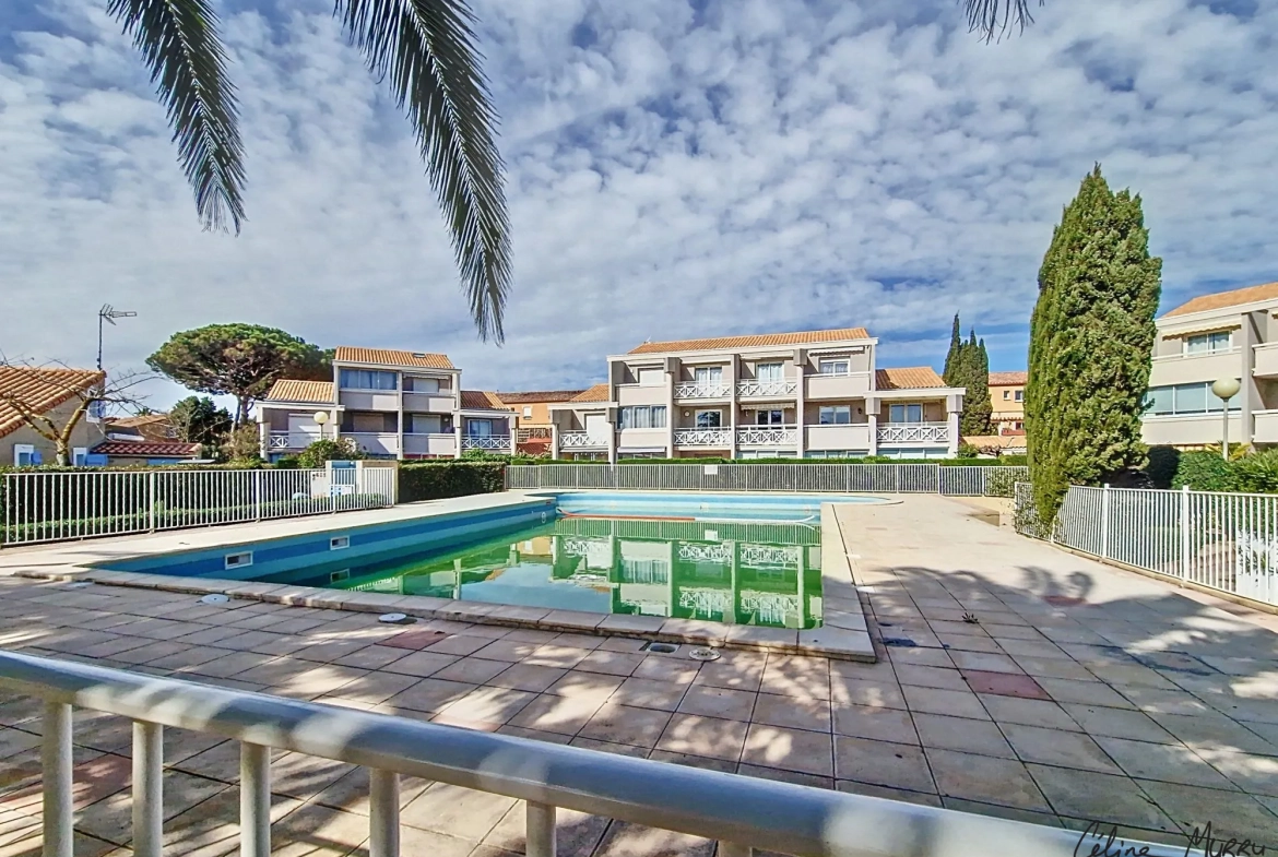 Villa T2 avec piscine et terrasse à vendre à Valras-Plage 