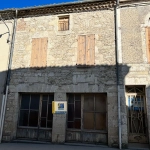 Maison à Bourg-de-Visa de 174 m² pour investissement ou usage professionnel