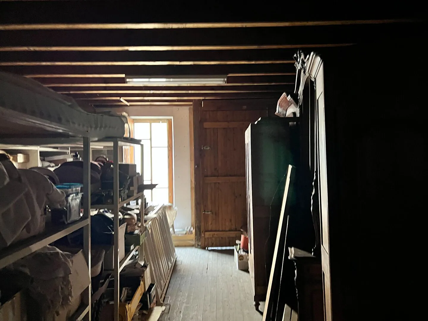 Maison à Bourg-de-Visa de 174 m² pour investissement ou usage professionnel 
