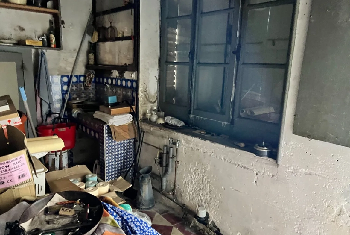 Maison à Bourg-de-Visa de 174 m² pour investissement ou usage professionnel 