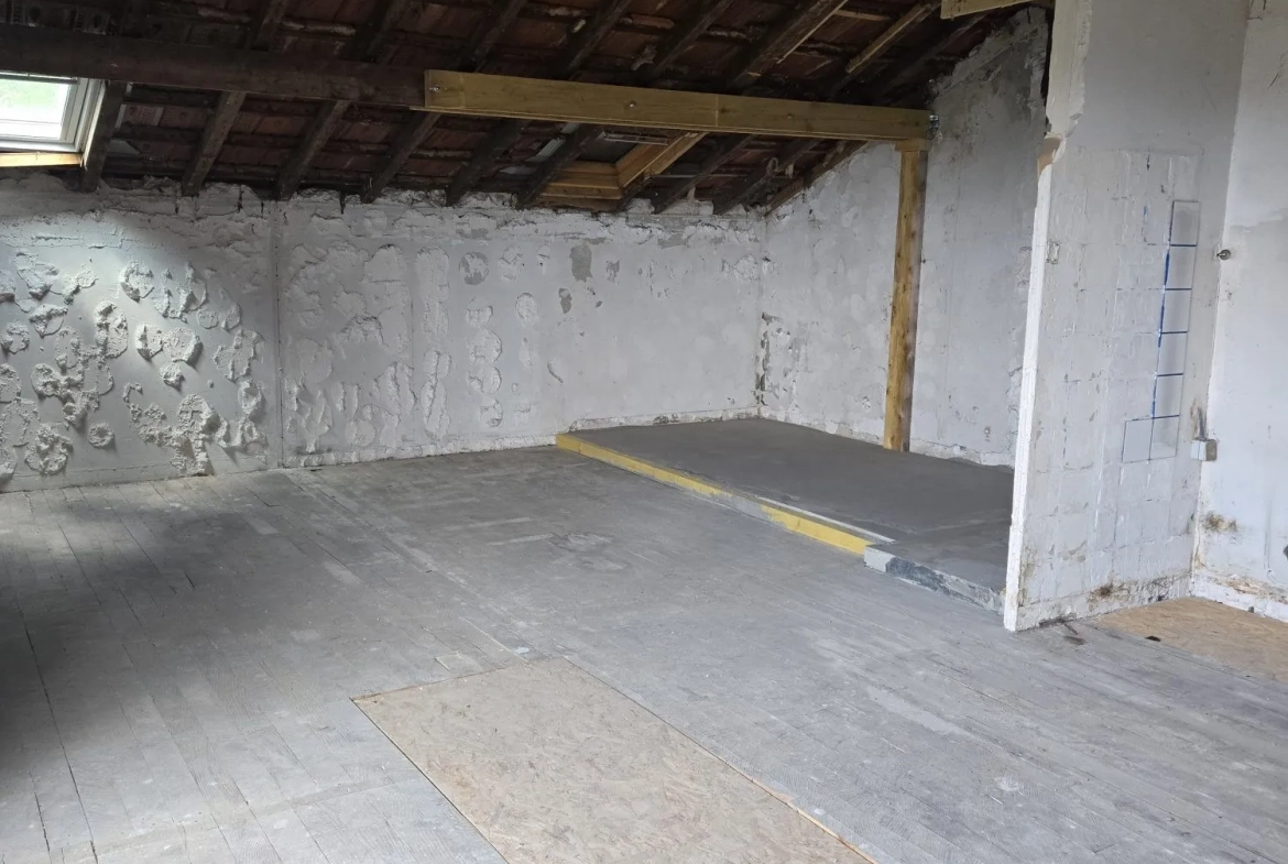 Appartement à rénover de 57 m² avec vue dégagée à Andilly - Opportunité rare 