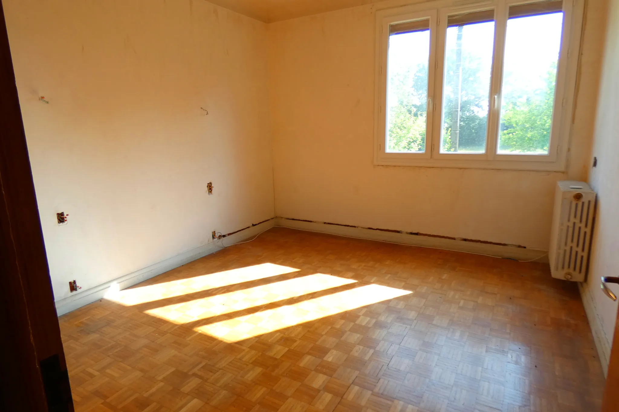 Maison familiale avec appartement indépendant à Ytrac proche Aurillac 