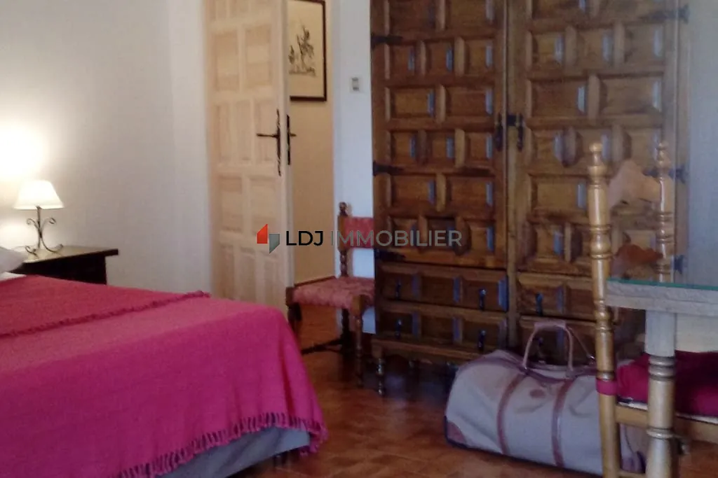 Bel appartement lumineux meublé avec vue à Amélie-les-Bains 