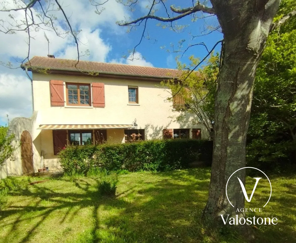 Belle maison familiale de 120 m² à Lacajunte avec terrain arboré et garage 