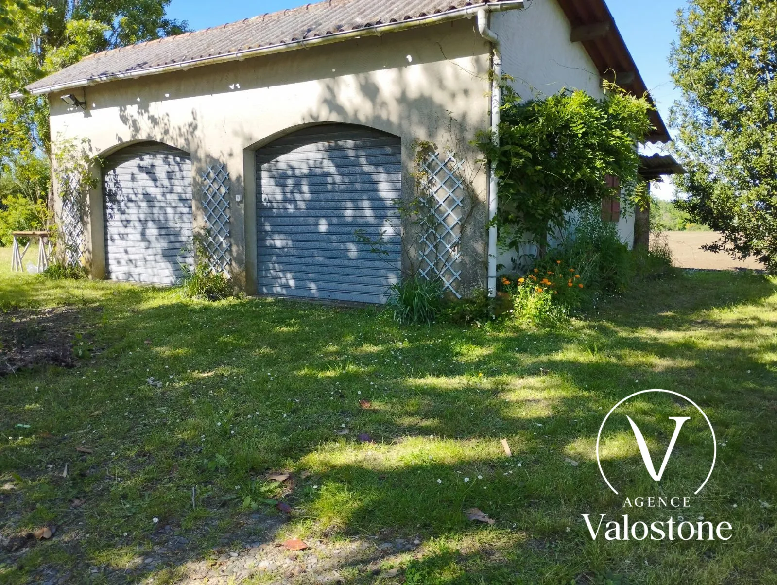 Belle maison familiale de 120 m² à Lacajunte avec terrain arboré et garage 