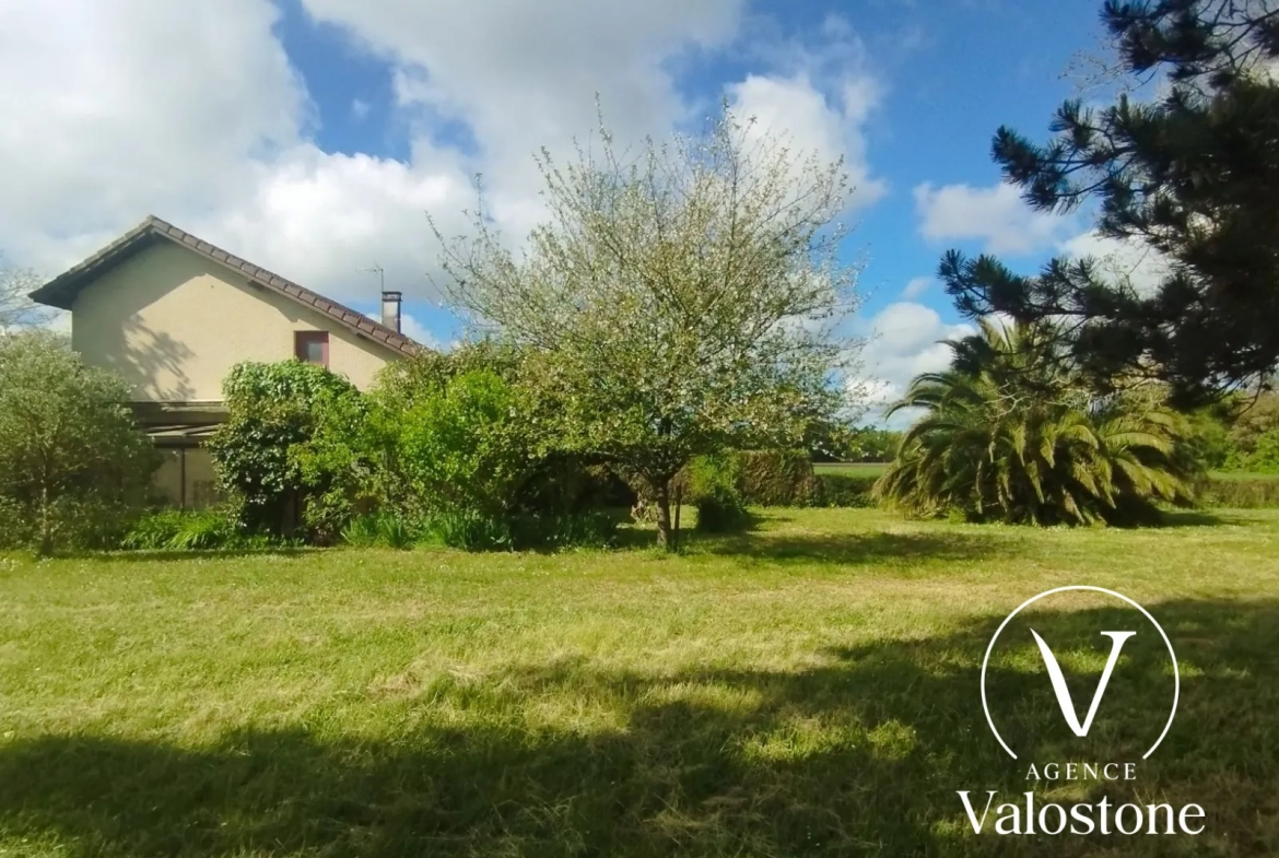 Belle maison familiale de 120 m² à Lacajunte avec terrain arboré et garage 