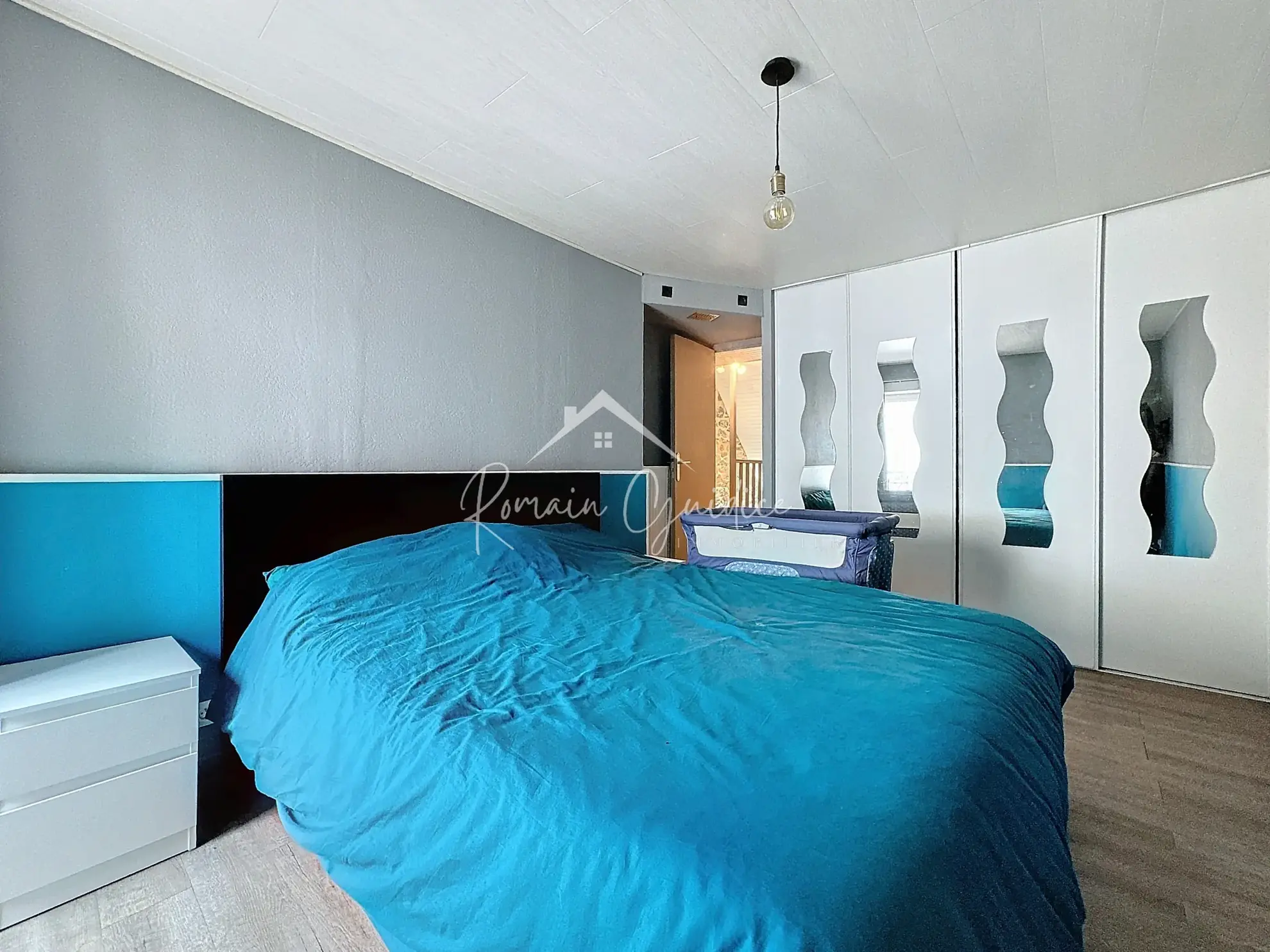 Charmante maison de ville de 123 m² avec garage à Saint Georges de Luzençon 