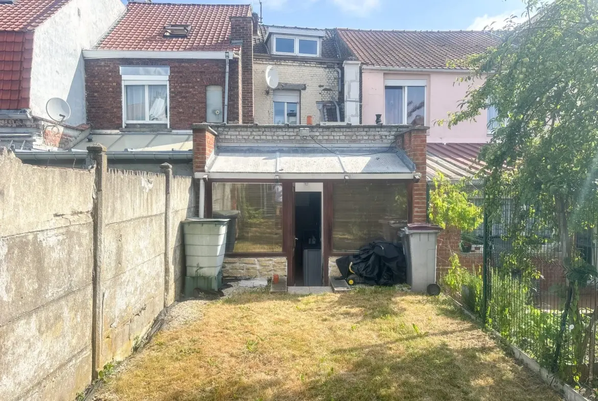 Maison à vendre à Roubaix avec 2 chambres et jardin – Opportunité première acquisition 