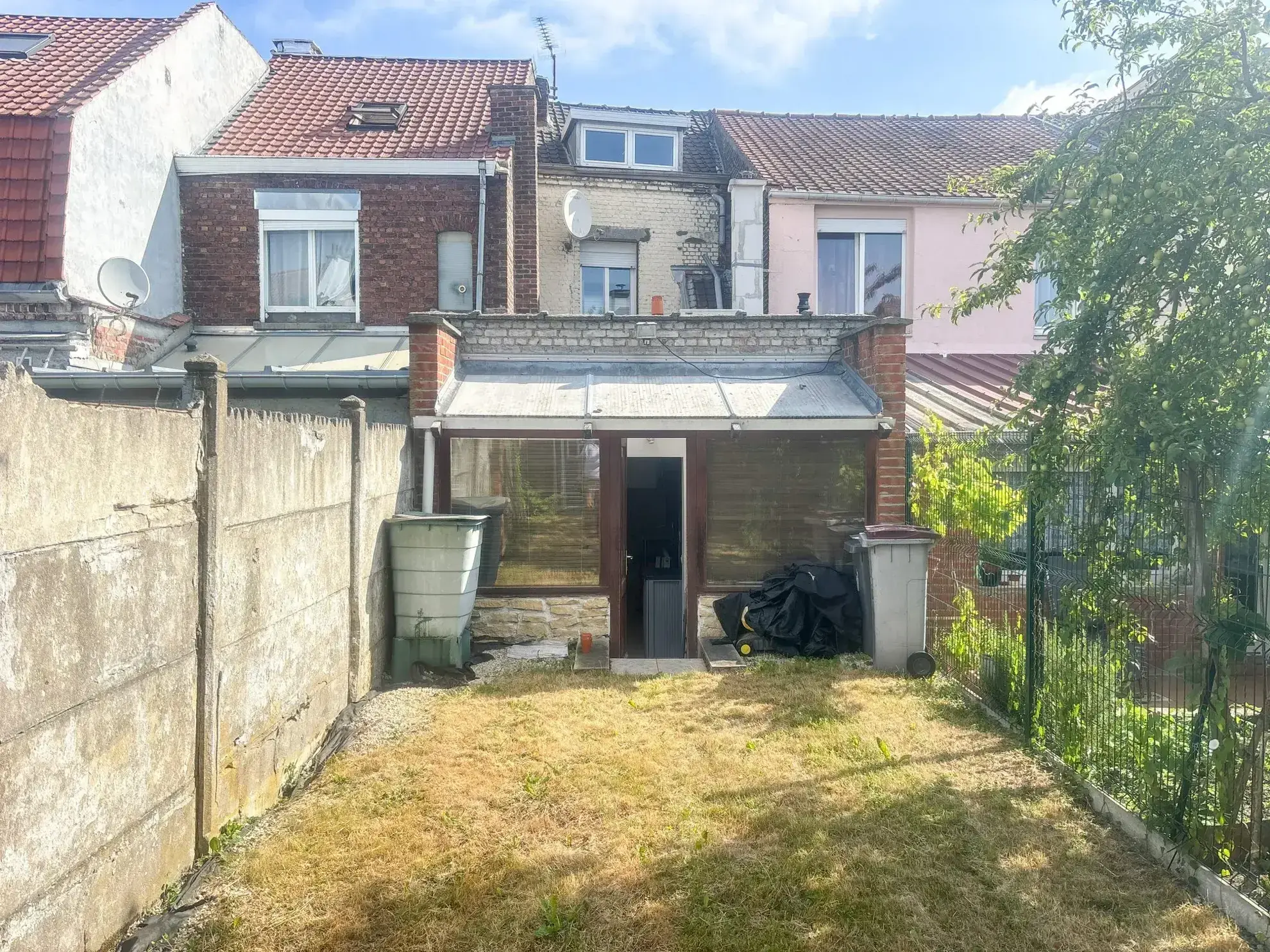 Maison à vendre à Roubaix avec 2 chambres et jardin – Opportunité première acquisition 