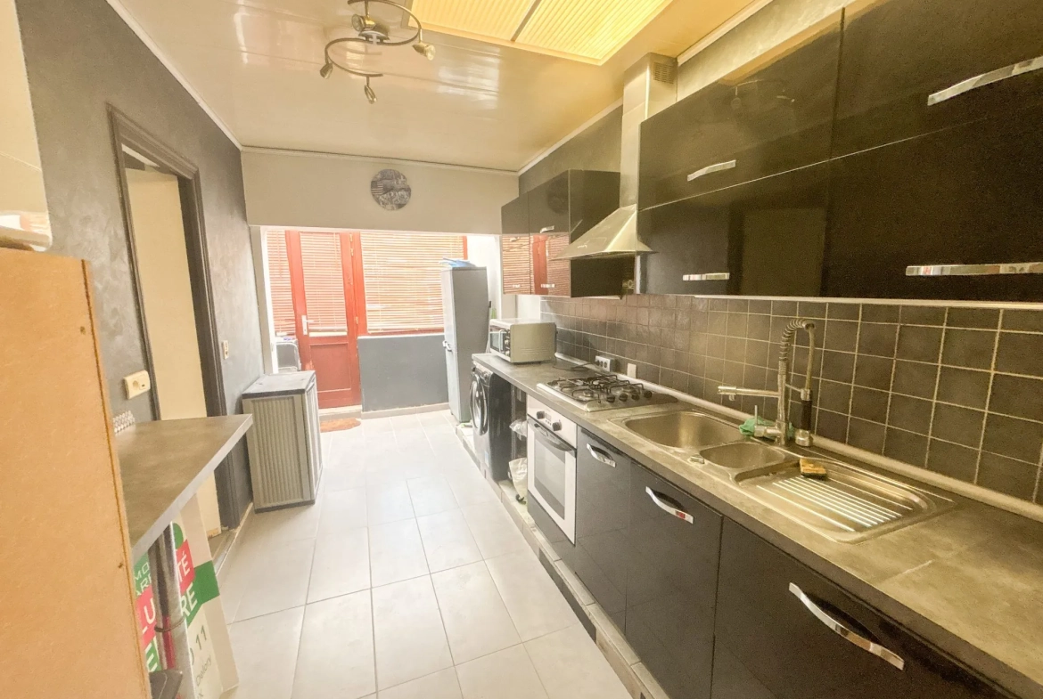 Maison à vendre à Roubaix avec 2 chambres et jardin – Opportunité première acquisition 