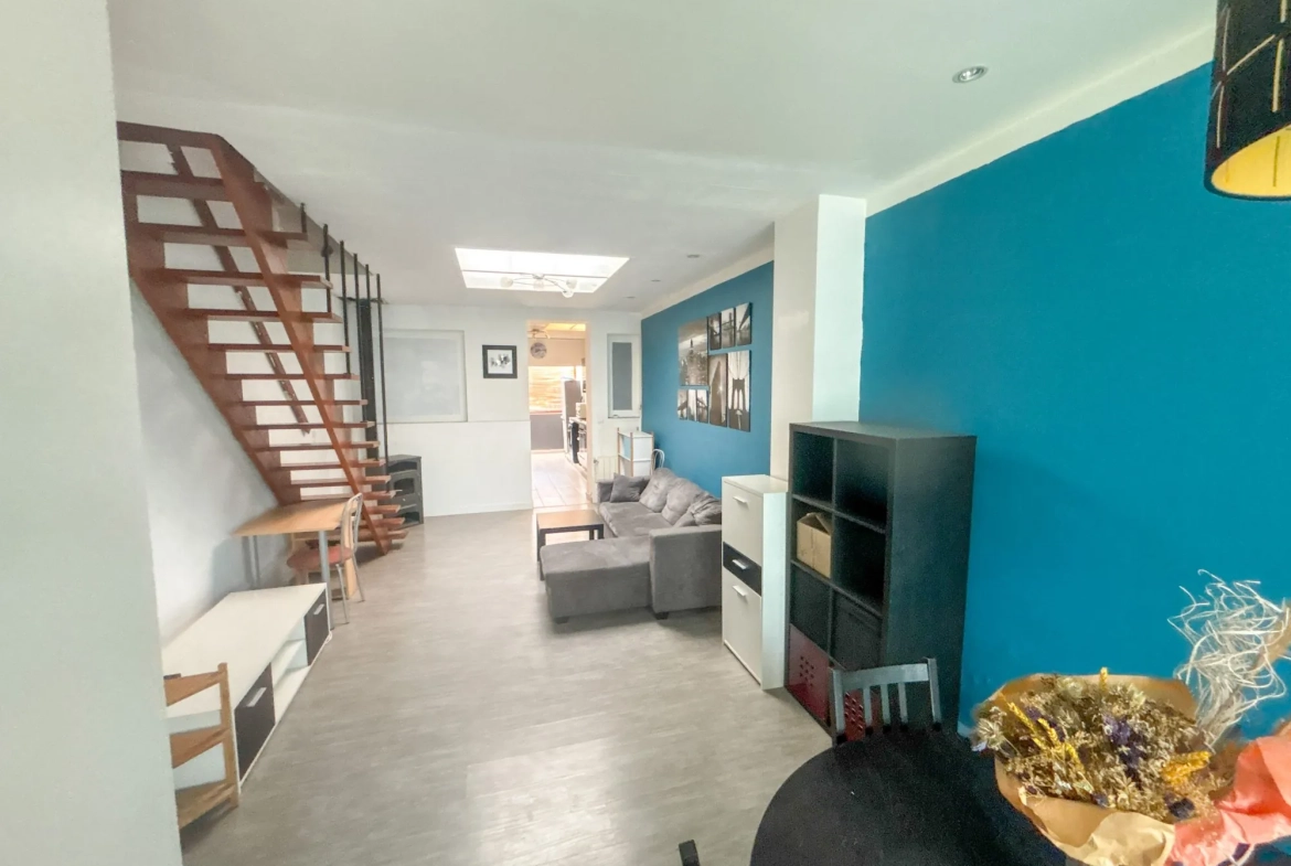 Maison à vendre à Roubaix avec 2 chambres et jardin – Opportunité première acquisition 