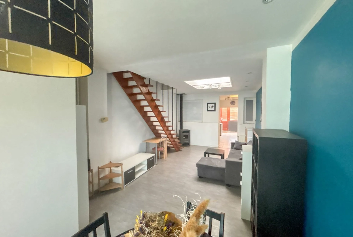 Maison à vendre à Roubaix avec 2 chambres et jardin – Opportunité première acquisition 