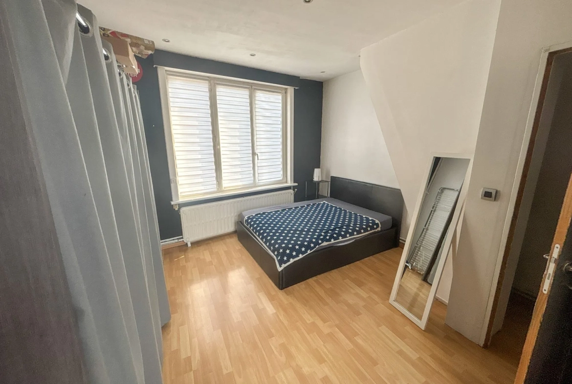Maison à vendre à Roubaix avec 2 chambres et jardin – Opportunité première acquisition 