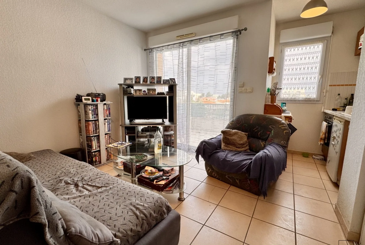 Appartement T2 loué avec balcon et parking à Narbonne – Investissement rentable 
