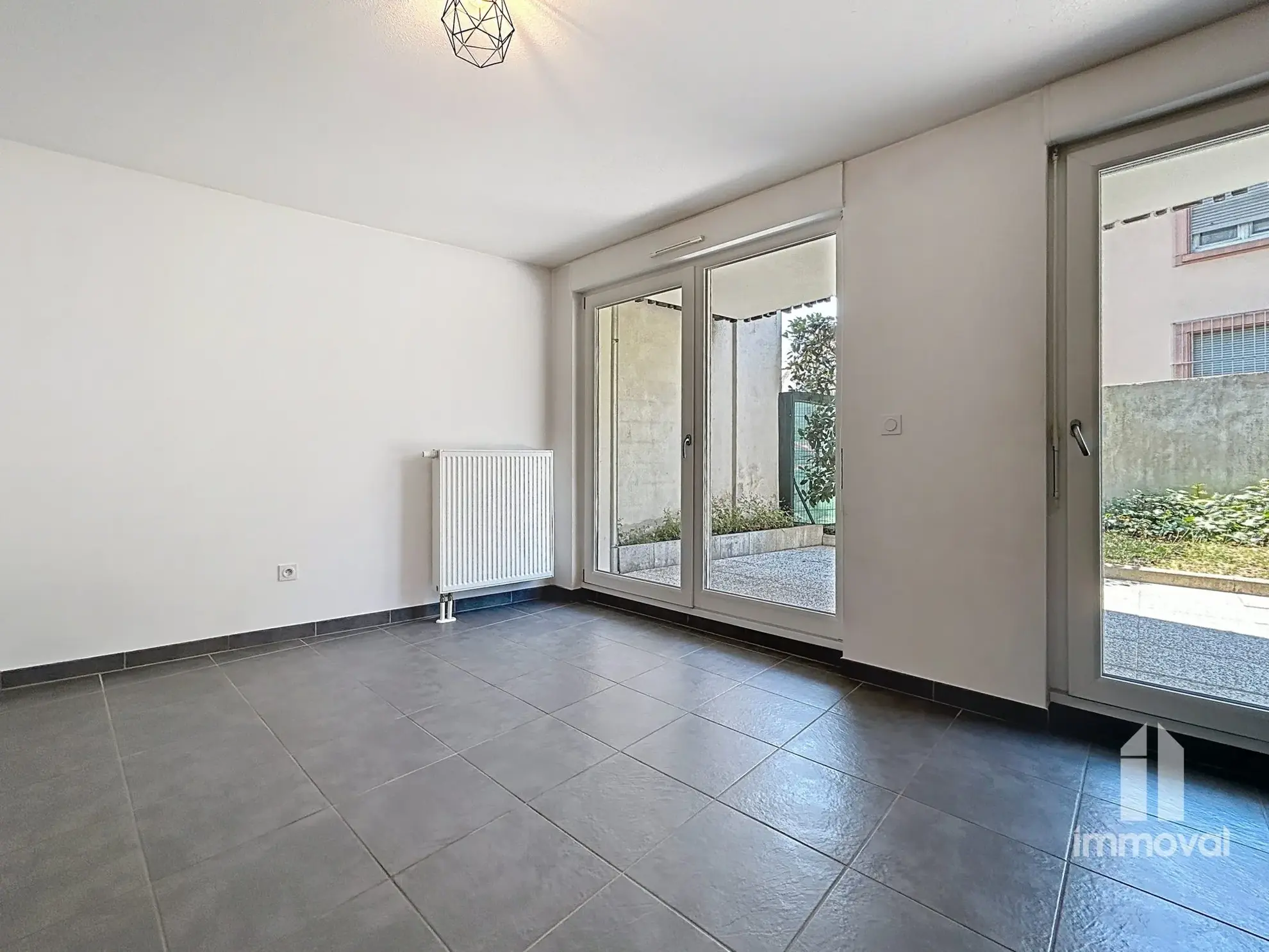 Magnifique appartement 2 pièces avec terrasse et jardin à Schiltigheim, proche Strasbourg 