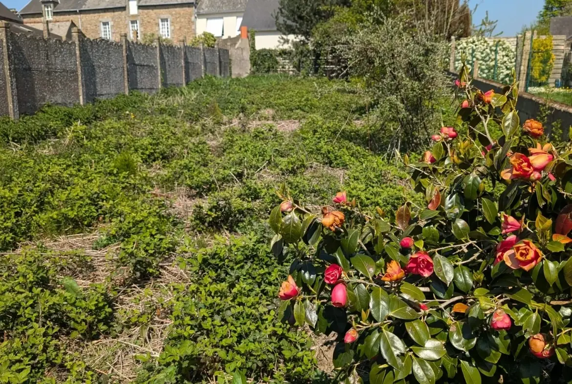 Maison à vendre à MERDRIGNAC - 63,5 m², jardin, travaux à prévoir 