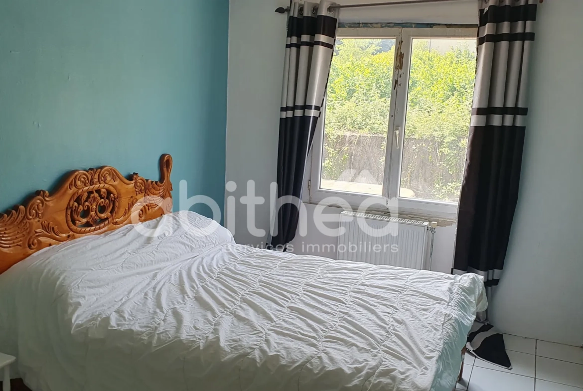 Maison de 134 m² à Roumazières avec potentiel de deux appartements 